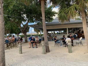 Bar The Cleat Mia au No Name Harbor dans le Cape Florida State Park sur l'île de Key Biscayne à Miami