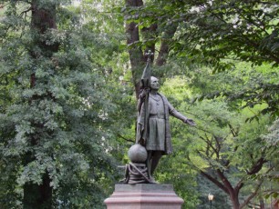 Statue de Christophe Colomb près du Mall de Central Park.
