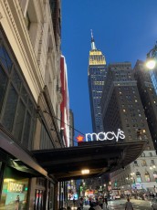 Le magasin géant Macy's de Broadway