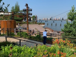 Visiter Little Island, une île artificielle sur l'Hudson River. Notre guide de voyage à New-York