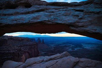 Islands-in-Mesa Arch à Canyonlands National Park, en Utahthe-sky-canyonlands-national-park-utah-5755