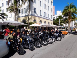 Hommage-a-Johnny-Hallyday-Miami-Beach-bikers-harley-davidson-Ocean-drive-1424
