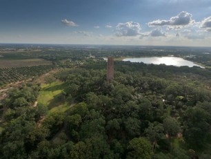La Bok Tower et ses jardins, à Lake Wales (au sud d'Orlando)