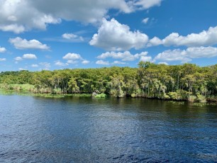 En bateau à roues sur la majestueuse St Johns River, au nord d'Orlando en Floride