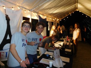 Les volontaires de FIPA à la soirée Wine & Cheese de FIPA et des parents d'élèves de Miami