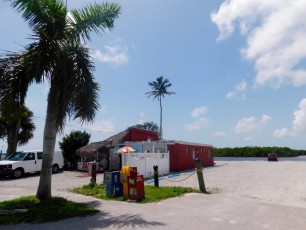 Island-Gypsy-Cafe-Marina-Bar-isle-of-capri-naples-Floride-8428