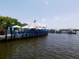 Island-Gypsy-Cafe-Marina-Bar-isle-of-capri-naples-Floride-8453