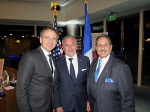 Clément Leclerc (consul de France), Alain Ouelhadj (pdt FACC) avec le commissionner Pepe Diaz.