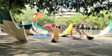 Claes Oldenburg “Dropped Bowl with Scattered Slices and Peels” Photo courtesy of Miami-Dade Public Art Collection