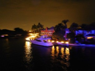 Les rivières de Fort Lauderdale de nuit
