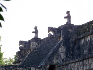 Chichen-Itza-Pyramide-Maya-Yucatan-Mexique-9732