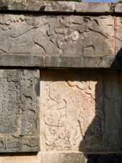 Chichen-Itza-Pyramide-Maya-Yucatan-Mexique-9846