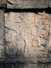 Chichen-Itza-Pyramide-Maya-Yucatan-Mexique-9863