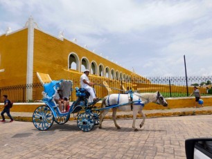 Centre ville de Izamal au Yucatan (Mexique)