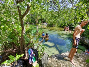 La cenote Azul à Playa del Carmen au Mexique