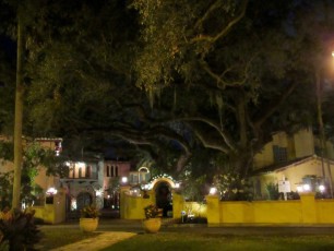 Décorations de Noël dans le quartier de Rio Vista, à Fort Lauderdale en Floride