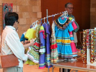 Pow wow des indiens seminoles au Hard Rock de Hollywood en Floride.