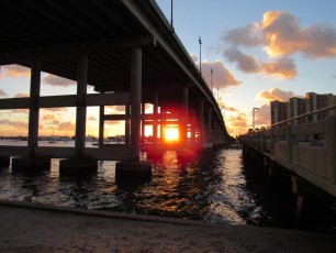 Blue Heron Bridge de Riviera Beach en Floride