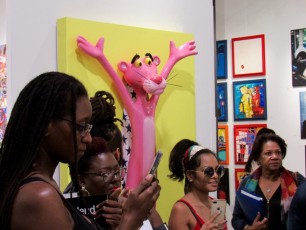 Expositions et foires d'art contemporain Red Dot et Spectrum dans le quartier de Wynwood à Miami.