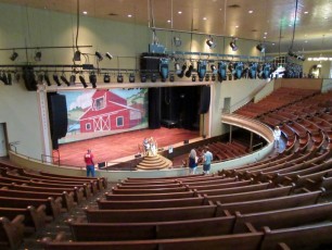 Ryman-auditorium-Nashville-Tennessee-1044