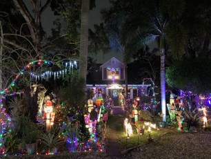Lumière de Noël dans le quartier de Sailboat Bend à Fort Lauderdale en Floride