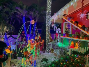 decorations-Noel-2418-whale-Harbor-Ln-Fort-Lauderdale-Floride-2511