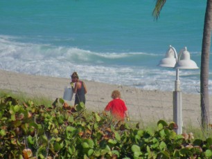 ramassage-dechets-clean-up-canadiens-nettoyage-plage-hollywood-beach-Floride-7662