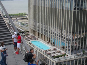 Vue depuis Vessel, la nouvelle structure et attraction près de l'Hudson River, avec notre guide de voyage à New-York