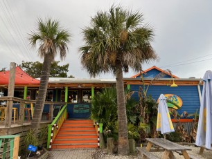 CoCo's Sunset Grille à l'entrée de Tybee Island, près de Savannah en Géorgie