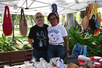 Marche-de-Noel-key-biscayne-faact-2022-5582