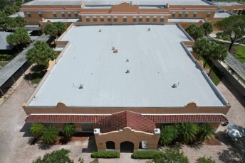 Exemple de travaux sur les toits par les couvreurs de CRI en sud Floride