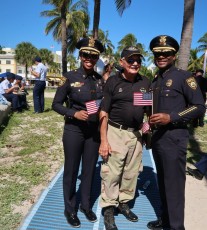 Miami Beach Chef Police Wyane a Jones. Nos photos du 11 novembre 2023, Veterans Day à Miami Beach. Crédit photo : ©VK Lancaster.