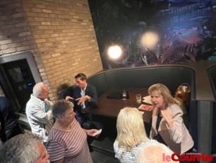 salon-desjardins-bank-en-floride-7842