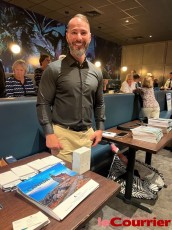 salon-desjardins-bank-en-floride-7847