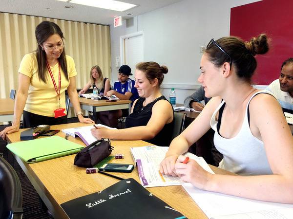 Une partie de l'équipe floridienne de l'école de langues LAL