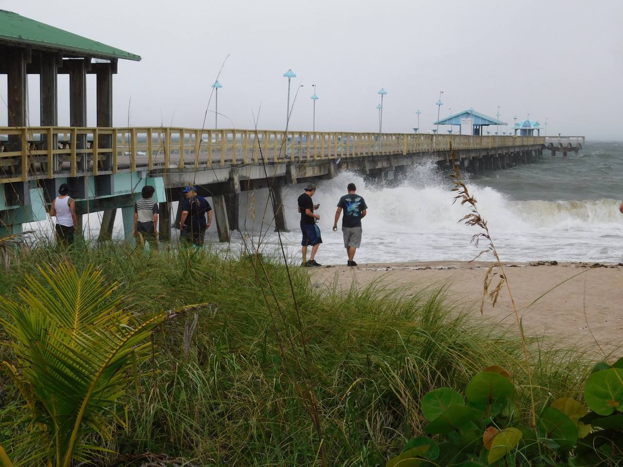 Fort Lauderdale à 14h jeudi 6 octobre : c'était "hurricane party" pour de nombreux badauds !