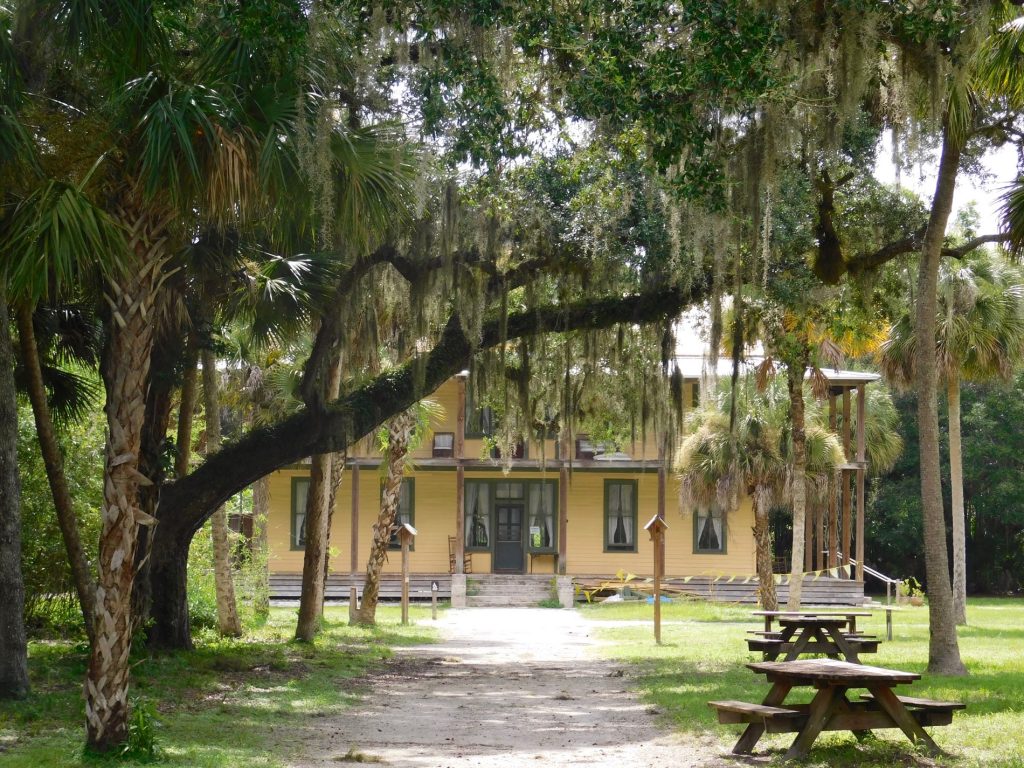 Koreshan State Historic Site (à Estero, en Floride)