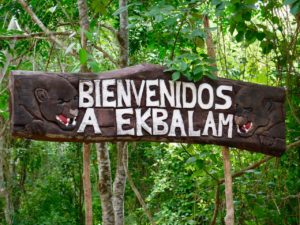 La grande pyramide d'Ek Balam, au nord de Valladolid, dans le Yukatan.