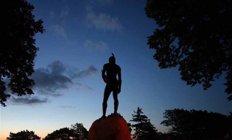 Sur le site de la colonie de New Plymouth, la statue du chef Massasoit qui avait été ammené par Samoset à la rencontre des Pilgrims