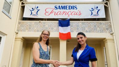 Marie Oury (à gauche) et Axelle Gault (à droite) : changement d présidente aux Samedis Français d'Orlando