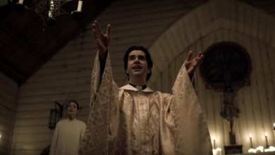 Midnight Mass : une très bonne série d'épouvante sur Netflix (sortie en français sous le titre Sermons de Minuit)