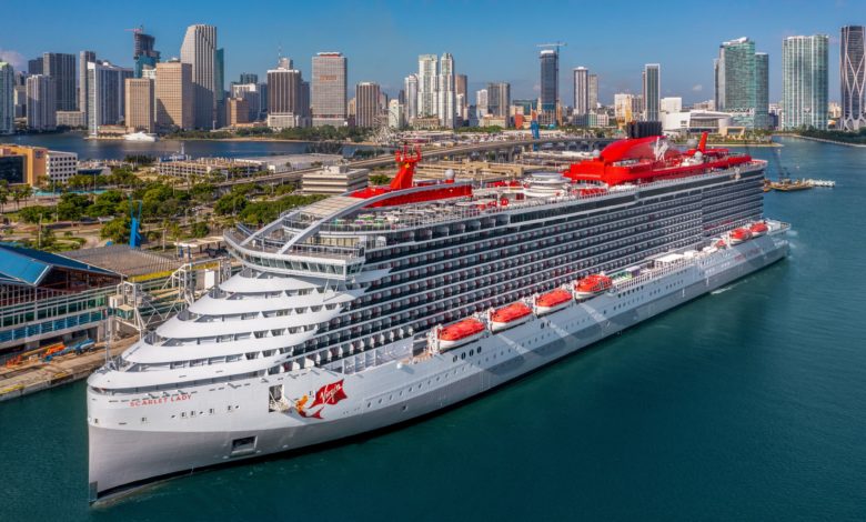 Scarlet Lady au port de Miami.