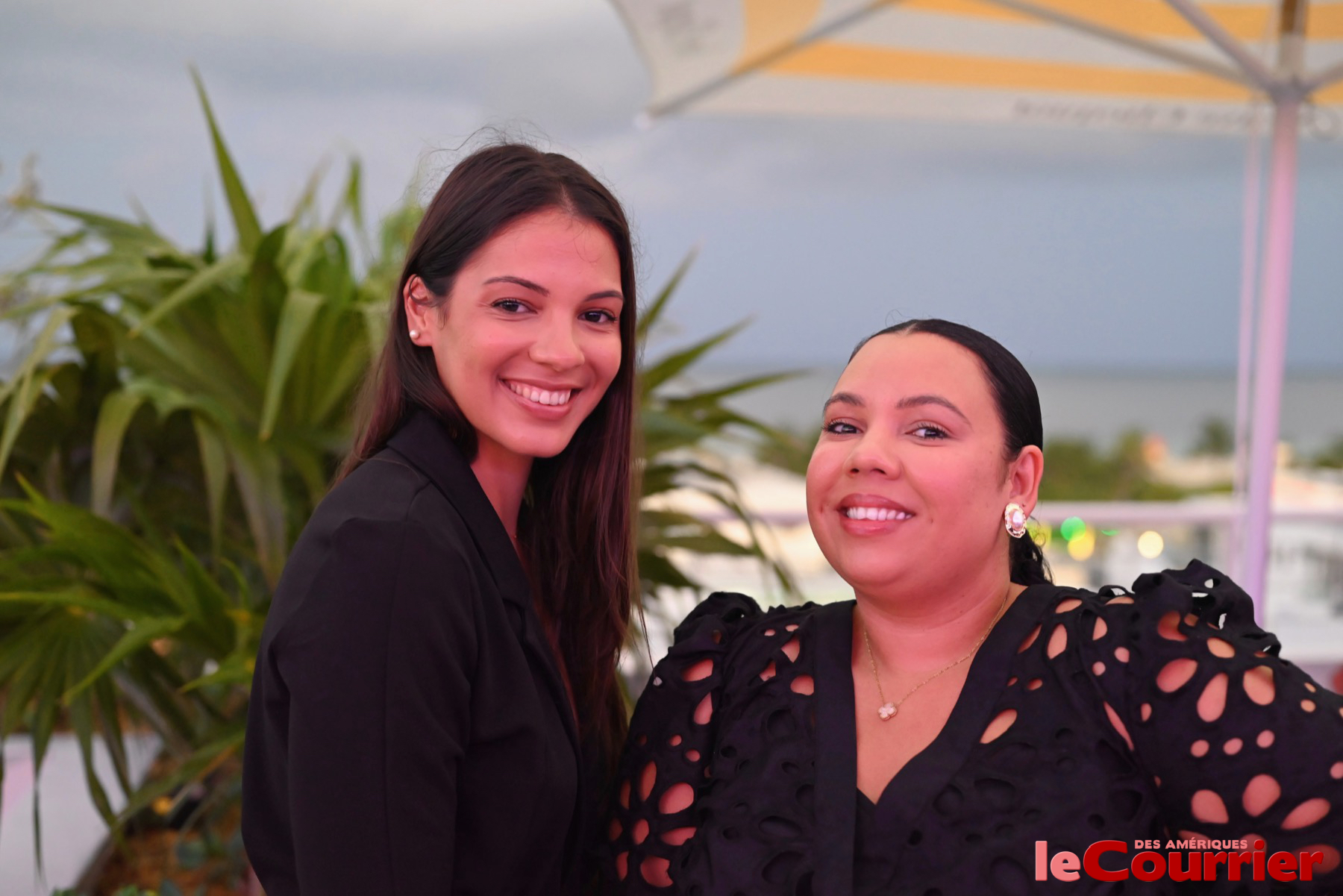 Rebecca De Rogatis et Sarah C. Jeanty lors de leur première soirée Frenchy Fridays du 9 juin à Miami Beach