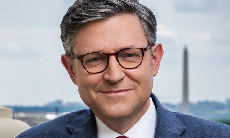 Le speaker (républicain) of the House, Mike Johnson défendant cet "act".