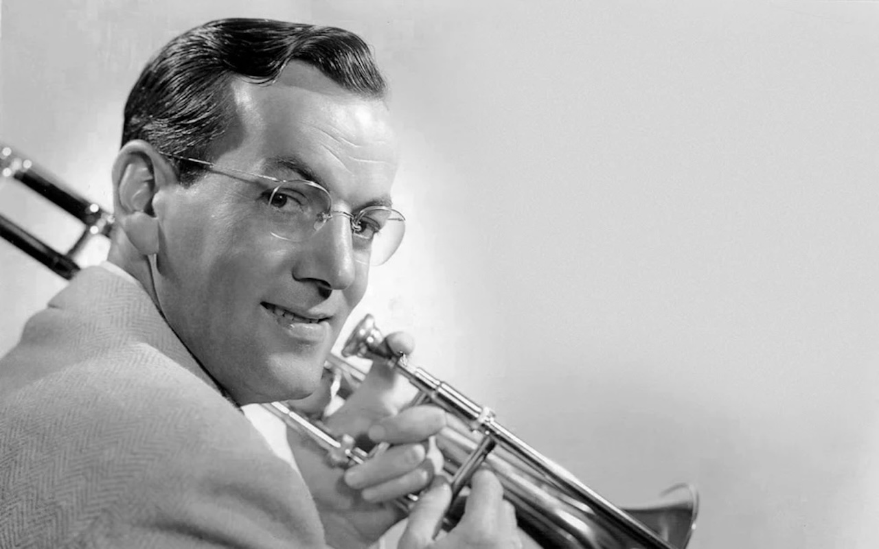 THE WORLD FAMOUS GLENN MILLER ORCHESTRA