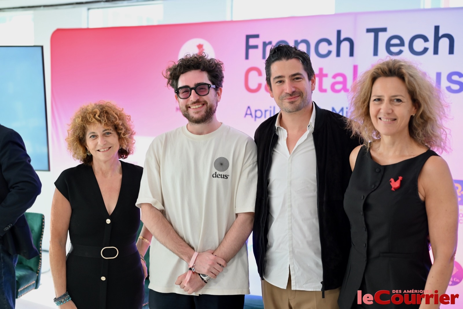 Daniel Zyss est 2e sur la photo, avec les trois co-présidents de la French Tech : Corine Busson-Benhammou (à gauche) , David Azar (3e) et Patricia Santoni à droite..